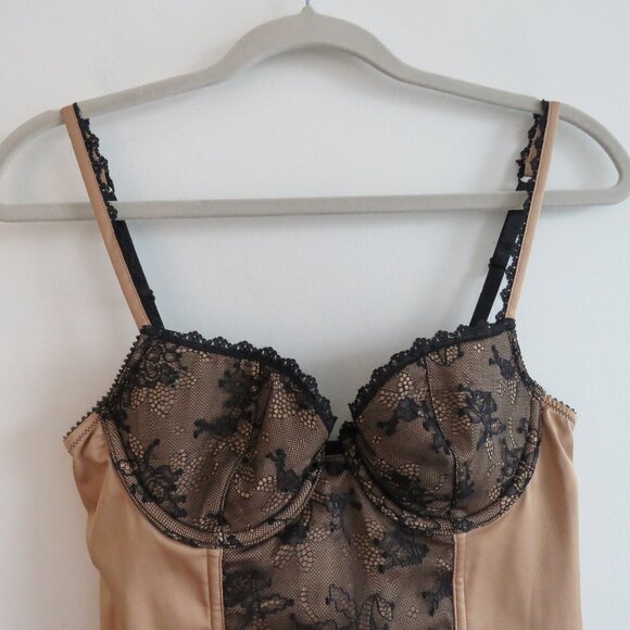 VICTORIA'S SECRET VERY SEXY Gold Black Lace Bustier Bra Goth Fairy - Size 34B - Picture 3 of 15